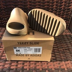 Yeezy slide kids